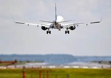 'Bomba sohbeti' 3 saat rötar yaptırdı