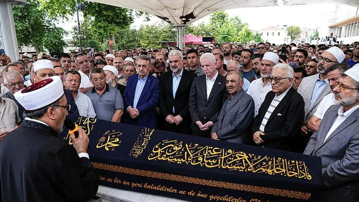 İlahiyatçı Yusuf Kavaklı son yolculuğuna uğurlandı