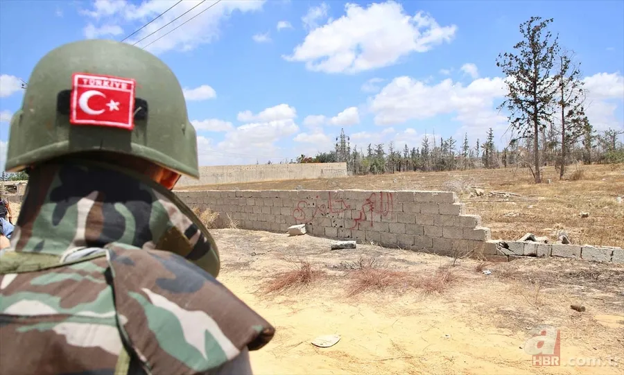 Türk kuvvetleri Libya'da Hafter milislerinin tuzakladığı patlayıcıları temizledi! O anlar böyle görüntülendi... 6