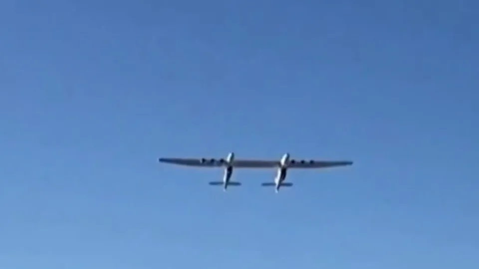 İşte dünyanın en büyük uçağı: ROC!