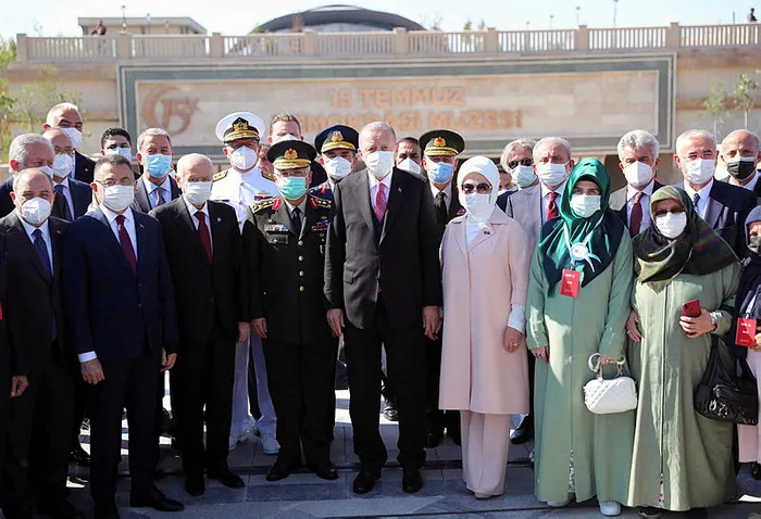 SON DAKİKA | Başkan Erdoğan’dan millete seslenişte FETÖ’cülere flaş mesaj: Peşlerini bırakmayacağız