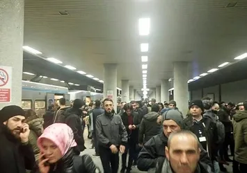 İstanbul'da metro seferlerinde aksama
