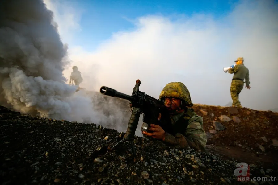 Karada ve suda düşmanın korkulu rüyası! İşte TSK'nın gözbebeği amfibi piyadeler 12