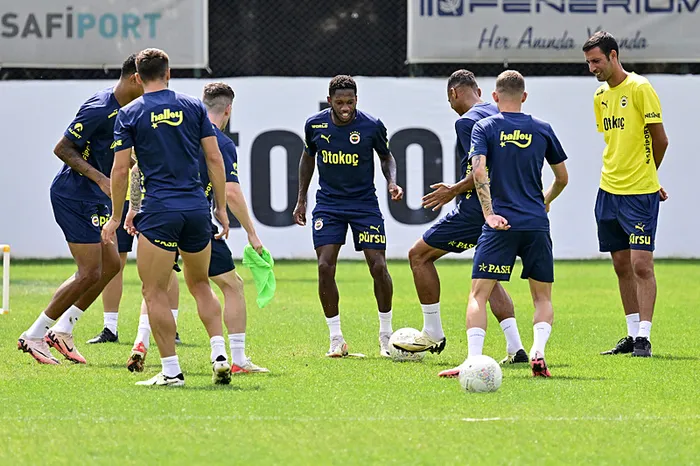 Jose Mourinho’lu Fenerbahçe ilk resmi sınavına Avrupa’da çıkıyor! İşte Lugano karşısındaki muhtemel 11...