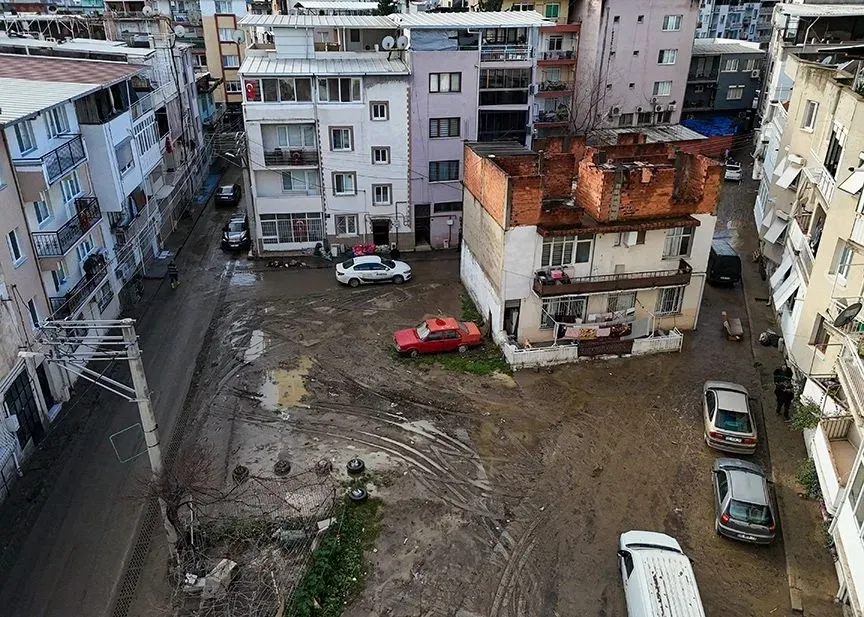 İzmir için sarı kodlu alarm! Kuvvetli sağanak geliyor - 1