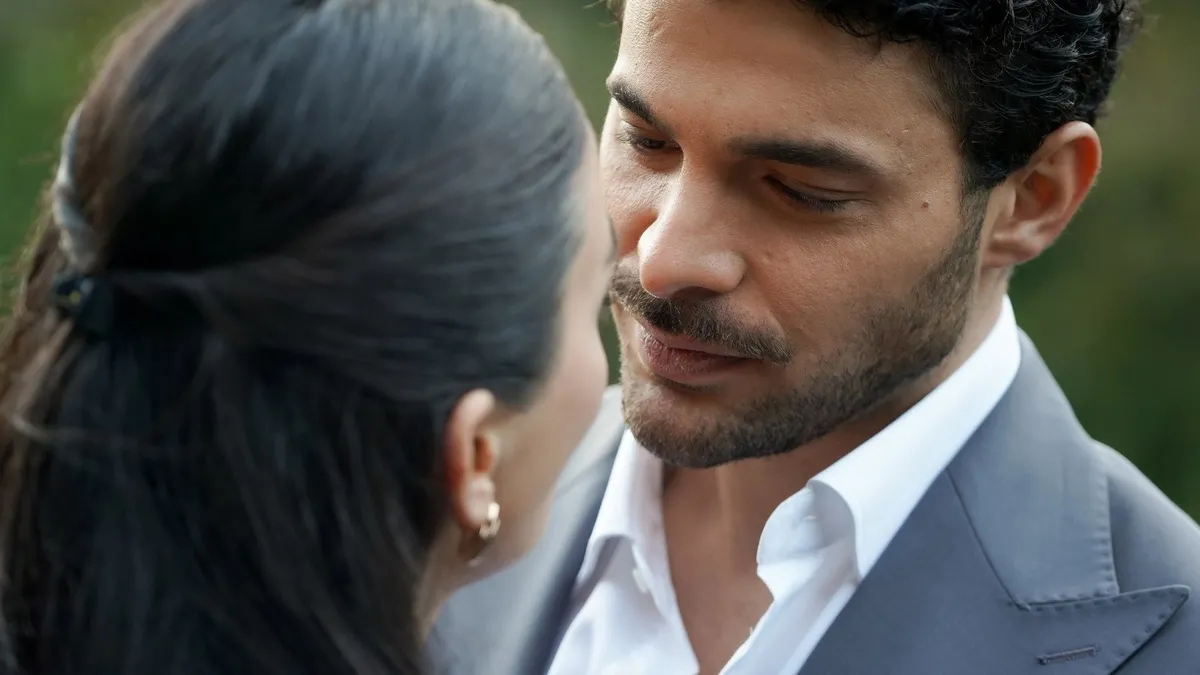 Azil kararını veriyor: "Gözleri KaraDeniz" heyecan dolu bölümüyle bu akşam atv'de!