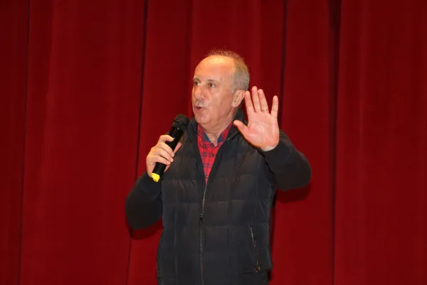 Muharrem İnce Cumhurbaşkanı adayını açıklamayan 6’lı masayı topa tuttu: 3 ayda lekeleniyorsa zaten lekeli adaydır