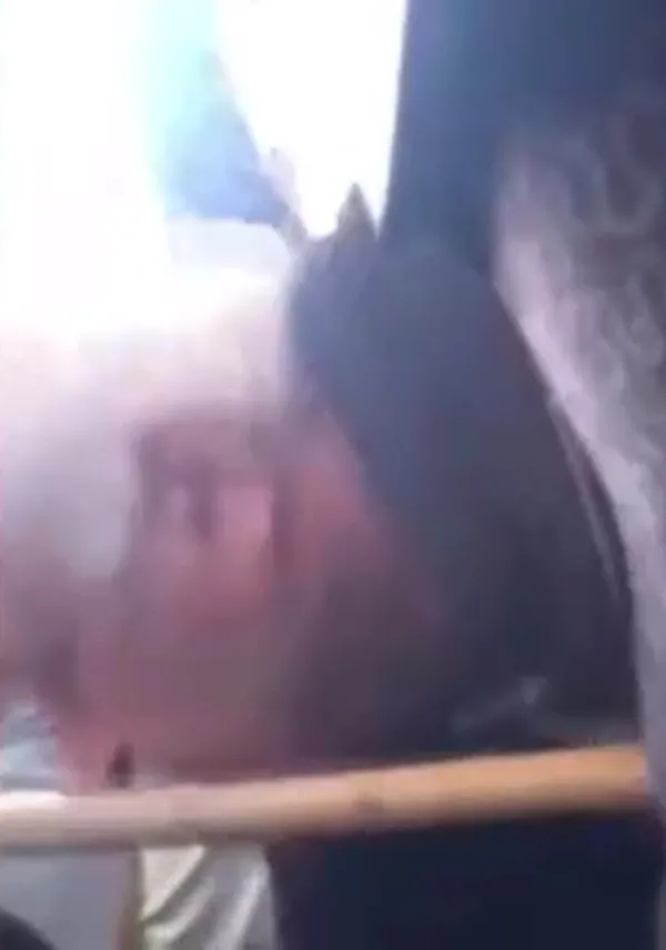 1679987871258.jpg Okul servisinde skandal görüntü! Öğrencilerin çektiği video sonrası tutuklandı - 1