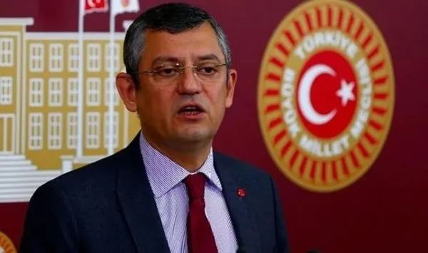 Diyarbakır Kürdistan’ın parçasıdır diyen CHP’li Nevaf Bilek’in kızlarına iş kıyağı! İzmir’deki belediyelere yerleştirdiler