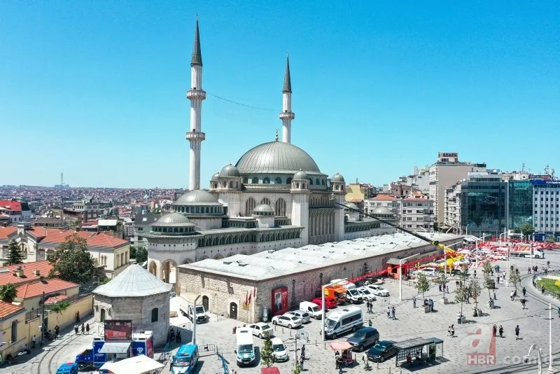 Taksim Camii’nde ilk namaz bugün kılındı! Başkan Erdoğan 27 yıl önce yerini böyle göstermişti 14