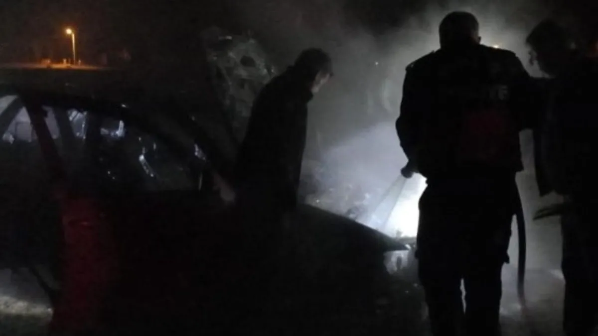 Seyir halindeki araç alev topuna döndü! Kullanılamaz hale geldi