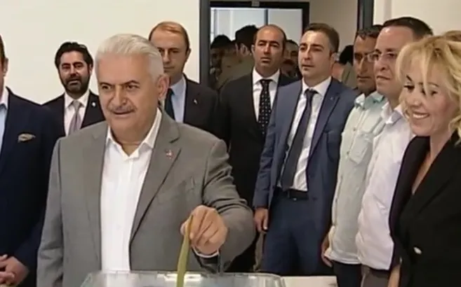 Başbakan Binali Yıldırım oyunu kullandı
