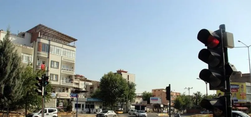 Kırmızı ışıkta geçen sürücü tazminat ödeyecek