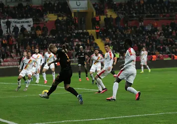 Göztepe'ye evinde Kayseri şoku!