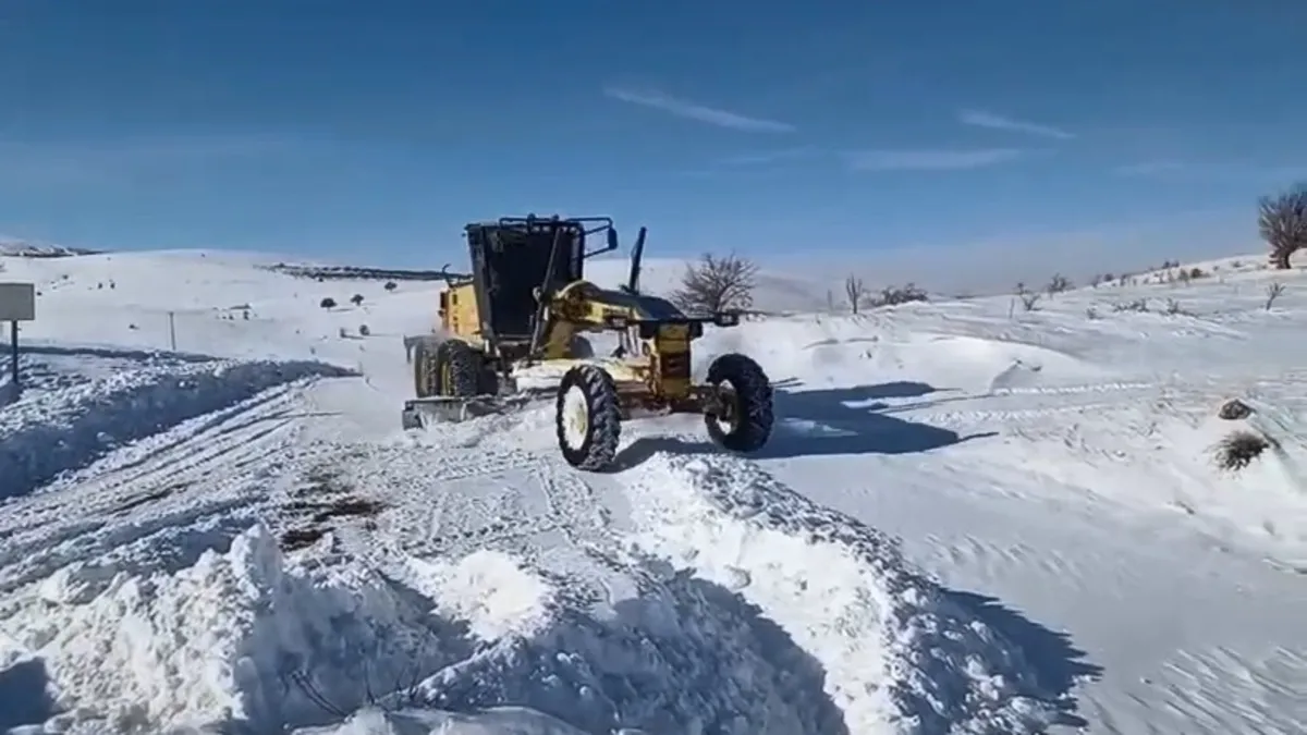 Elazığ'da 182 köy yolu ulaşıma kapandı