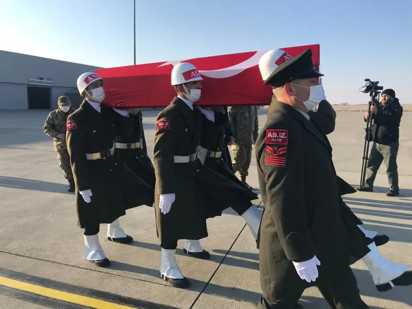 Son dakika: Şehidin kanı yerde kalmadı: 5 terörist etkisiz hale getirildi