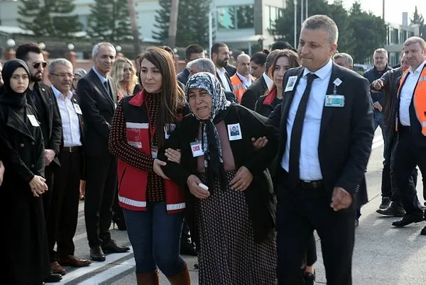 pence-kilit-sehidi-binbasi-mehmet-dumanin-esinin-sozleri-yurek-yakti-boyle-mi-gorecektim-seni-1670330858741.jpg Pençe Kilit şehidi Binbaşı Mehmet Duman’ın eşinin sözleri yürek yaktı! “Böyle mi görecektim seni?” - 2