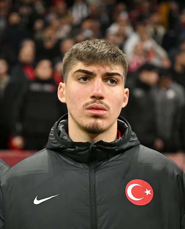 fenerbahceli-futbolculardan-ay-yildizli-performans-1742803841615.jpg Fotoğraf: AA