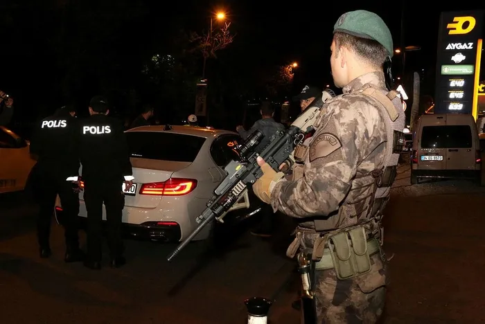 İstanbul'da 39 ilçede "Yeditepe Huzur" asayiş uygulaması - 1