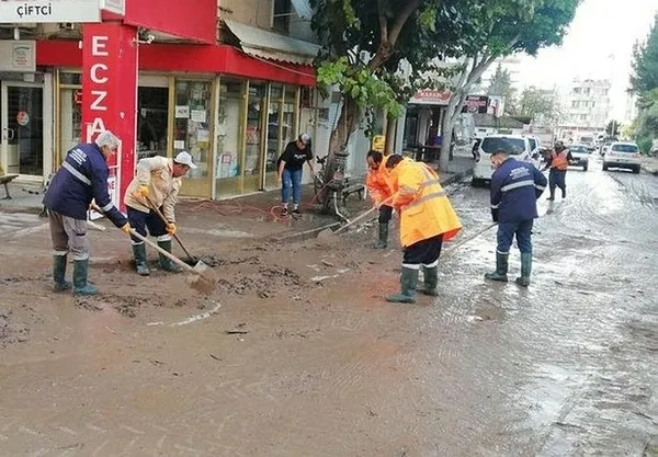 Son dakika: Başkan Erdoğan selzede Zülfiye teyze ile görüştü: Türkmenistan ziyareti sonrası bölgeye geleceğim