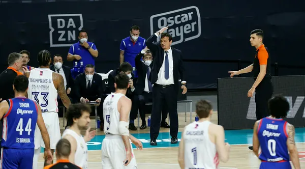 anadolu-efes-yeniden-final-fourda-temsilcimizden-buyuk-basari-1620154030675.jpg Anadolu Efes yeniden Final Four'da! Temsilcimizden büyük başarı - 4