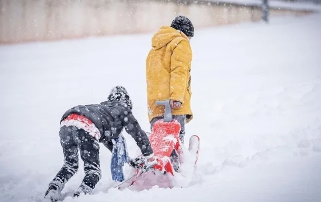 bircok-ilde-egitime-kar-engeli-valilikler-pes-pese-duyurdu-iste-20-martta-tatil-olan-iller-ve-ilceler-1742420377551.jpg Fotoğraf-AA Arşiv
