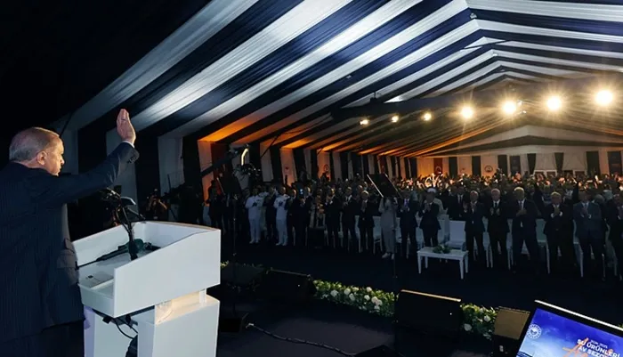 yeni-av-sezonu-acildi-baskan-erdogan-tarimsal-kredi-limitini-40-milyon-tlye-cikardik-1725131155555.jpg Yeni av sezonu açıldı! Başkan Erdoğan: "Tarımsal kredi limitini 40 milyon TL'ye çıkardık" - 3