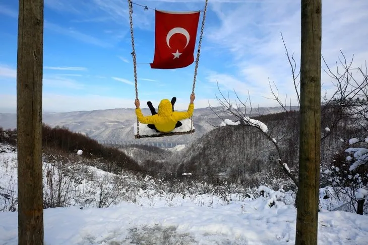 Türkiye beyaz gelinlik giydi: İşte kar yağışıyla birlikte ülkenin farklı illerinden kartpostallık görüntüler