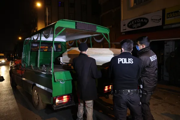 1610425888664.jpg Bayrampaşa'da korkunç olay! Çocuk ağlayınca dehşet ortaya çıktı - 6
