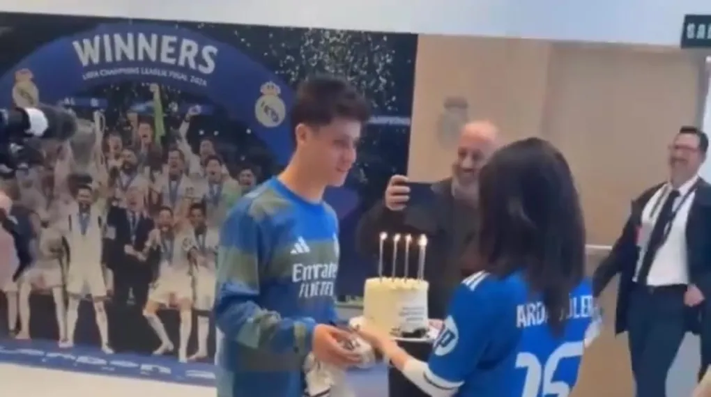 Arda Güler'e sevgilisinden sürpriz kutlama