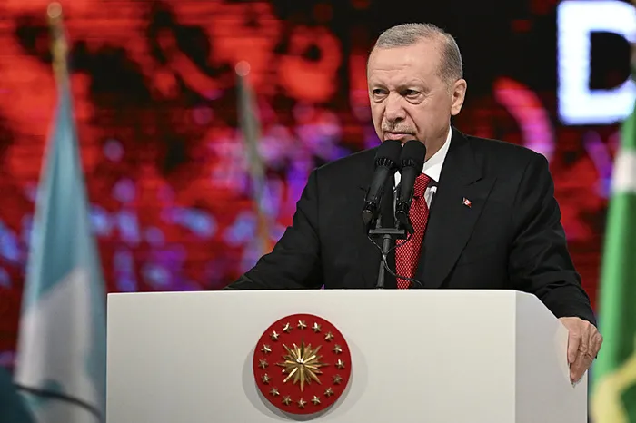 kulliyede-15-temmuzu-anma-programi-baskan-erdogan-onemli-aciklamalarda-bulundu-1721070521942.jpg Başkan Erdoğan 15 Temmuz Demokrasi ve Milli Birlik Günü Anma Programı'nda önemli açıklamalarda bulundu - 2