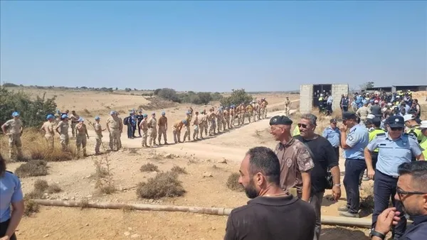 bmgkdan-tepki-ceken-kibris-karari-sure-1-yil-daha-uzatildi-kktcden-tepki-reddediyoruz-1706641901536.jpeg BMGK'dan tepki çeken Kıbrıs kararı: Süre 1 yıl daha uzatıldı! KKTC'den tepki: "Yiğitler-Pile yolunun yapımını engellemeye çalışan Barış Gücü'dür" - 6