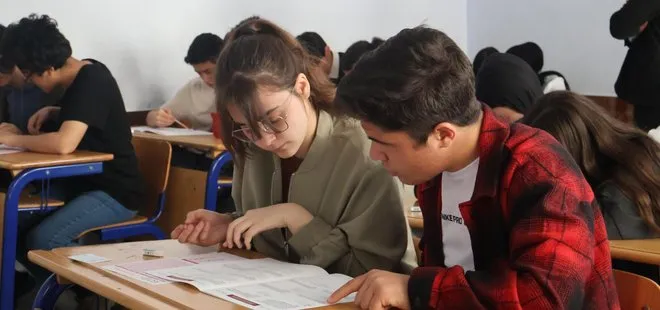 Türkiye Entelektüel Oyunları Liseler Arası Bilgi Yarışması’nda finale kalan öğrenciler belli oldu