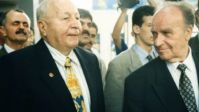 Müslüman fikir adamı ve özgürlük savaşçısı! Bilge Kral Aliya İzzetbegoviç... - 6