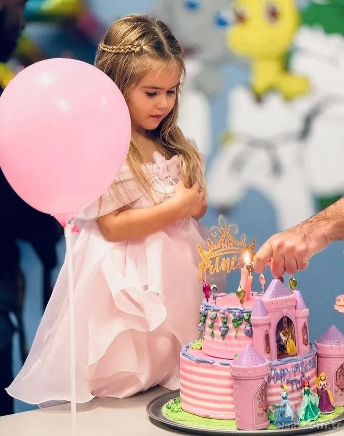 Ceyda Ateş'in 4 yaşına giren kızı ilgi odağı oldu! "Annesinin kopyası maşallah" 8