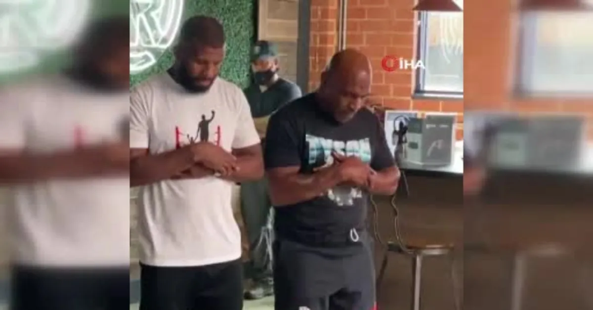 Efsane boksör Mike Tyson namaz kılarken böyle görüntülendi