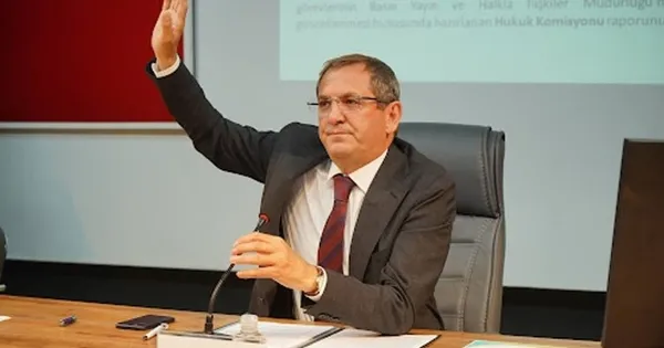 CHP'nin "hain" ilan ettiği başkana gurur rozeti Kılıçdaroğlu'ndan! Çıkar uğruna ilkesiz siyaset - 3