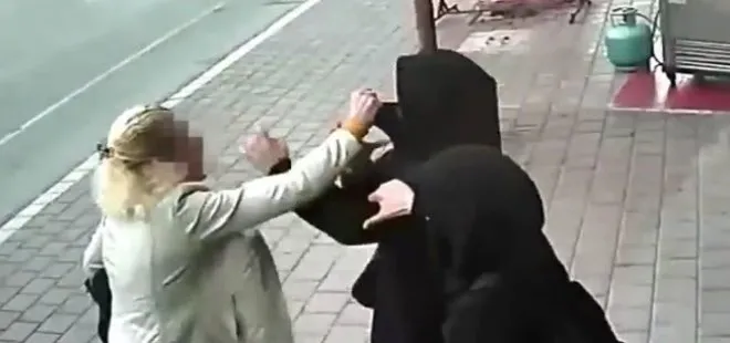 Adana Seyhan’da başörtülü kadınlara alçak saldırı