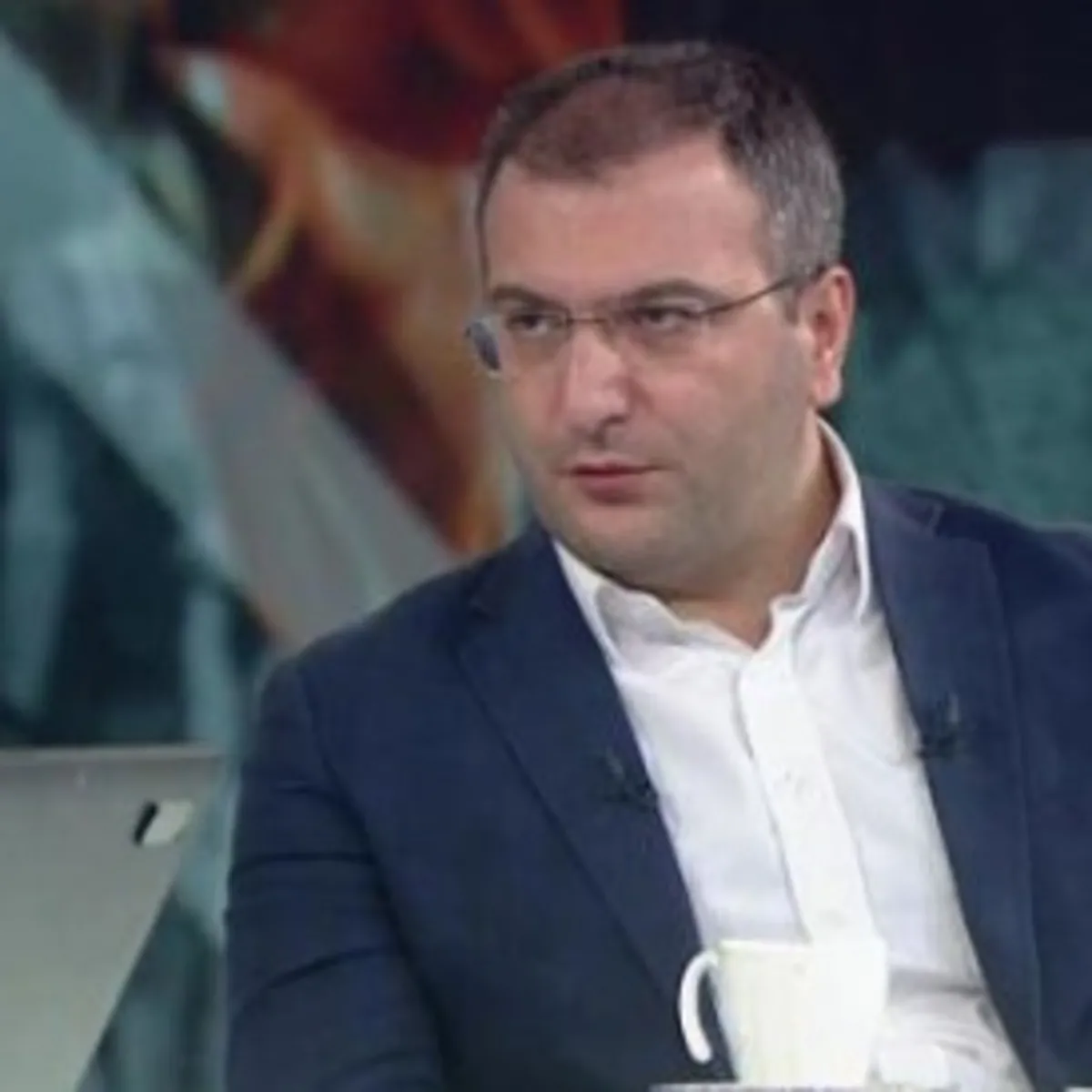 Cem Küçük gözaltına alındı!