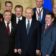 Kremlin ilk kez açıkladı! İşte Putinin koronavirüsten korunma yöntemi!