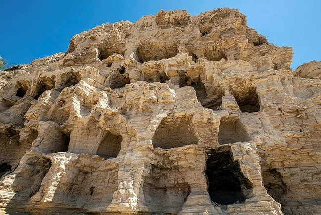 Sivas’ta binlerce yıllık apartman keşfedilmeyi bekliyor