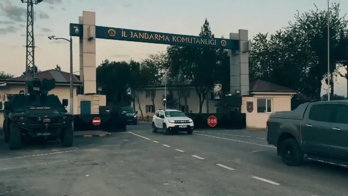"Odacılar" çökertildi! 8 ilde eş zamanlı operasyon
