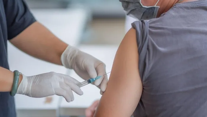 65 yaş üzerine aşılama bugün başladı! Aşı randevusu nereden alınır? - 2