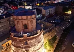 Bakan Ersoy paylaştı: Edirne’nin tarihi saat kulesi yeniden ziyarete açıldı