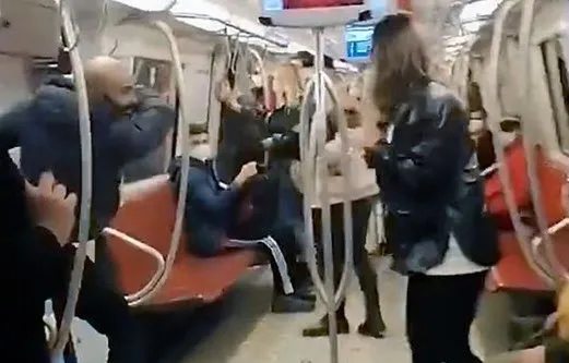 kadikoy-tavsantepe-metrosunda-iki-kadina-bicakla-saldiran-zanli-hakkinda-flas-karar-1677841157153.jpg Kadıköy-Tavşantepe metrosunda iki kadına bıçakla saldıran zanlı hakkında flaş karar - 1
