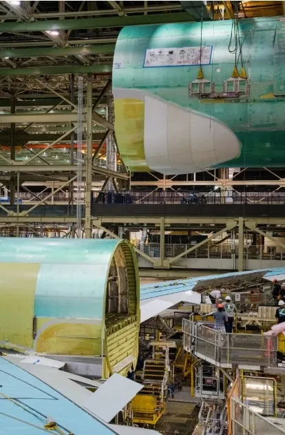 Katar’dan Trump’a gökyüzünde servet: Doha’nın hediye ettiği 747’nin ayrıntıları ortaya çıktı! Lüks için güvenliğini ikinci plana mı atacak?