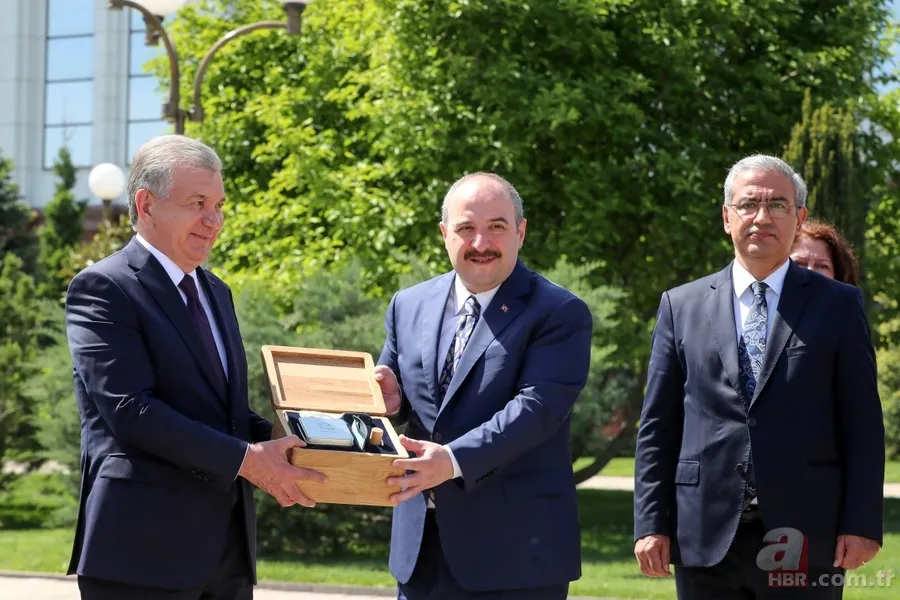 Başkan Erdoğan Özbekistan Cumhurbaşkanı Mirziyoyev ile görüştü: Togg hayırlı olsun 15