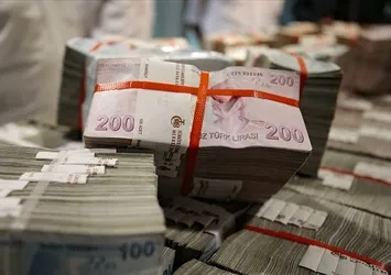 Kadınlara iki maaş birden!