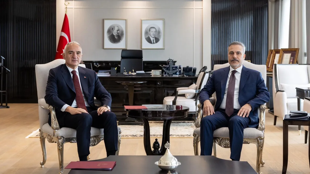 Bakan Fidan Turizm Bakanı Ersoy ile görüştü