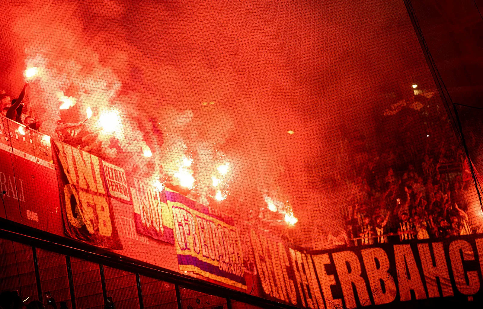 Fenerbahçe çok rahat! Austria Wien 0-2 Fenerbahçe (MAÇ SONUCU-ÖZET)